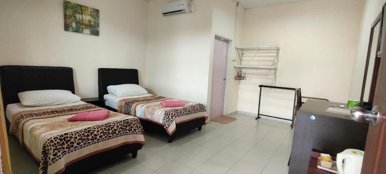 Huda Inn Pantai Cenang  Exterior foto