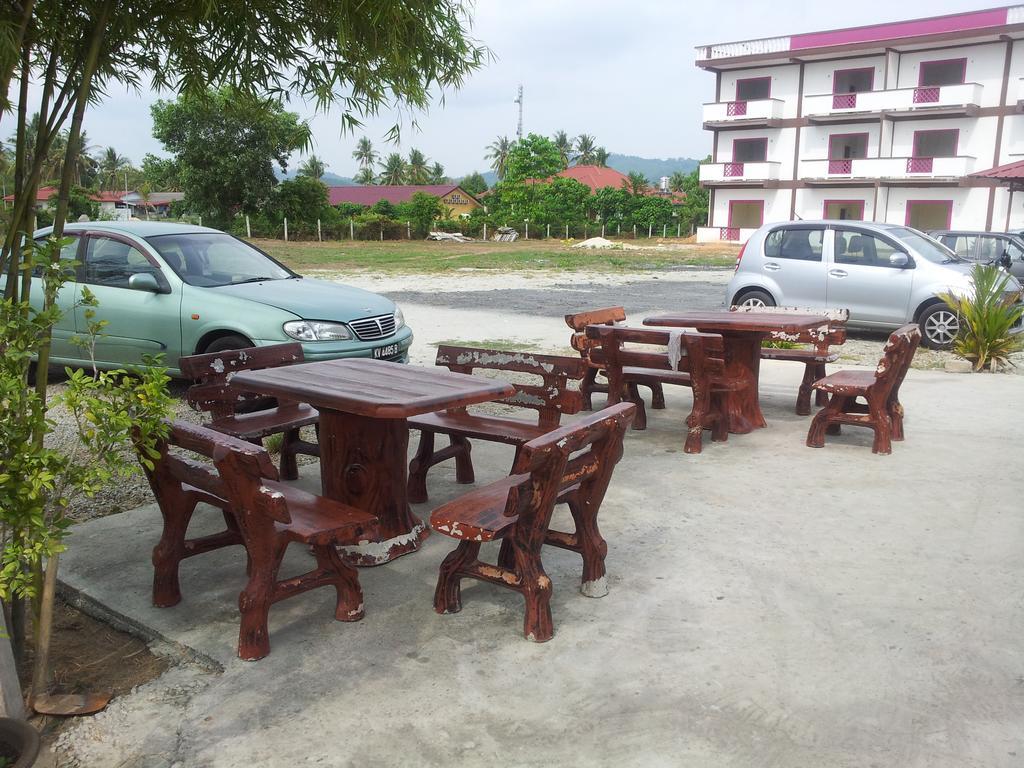 Huda Inn Pantai Cenang  Exterior foto