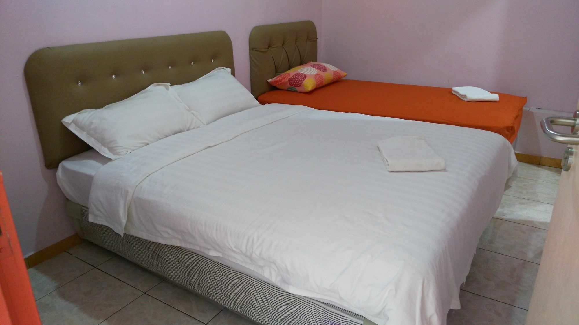 Huda Inn Pantai Cenang  Exterior foto